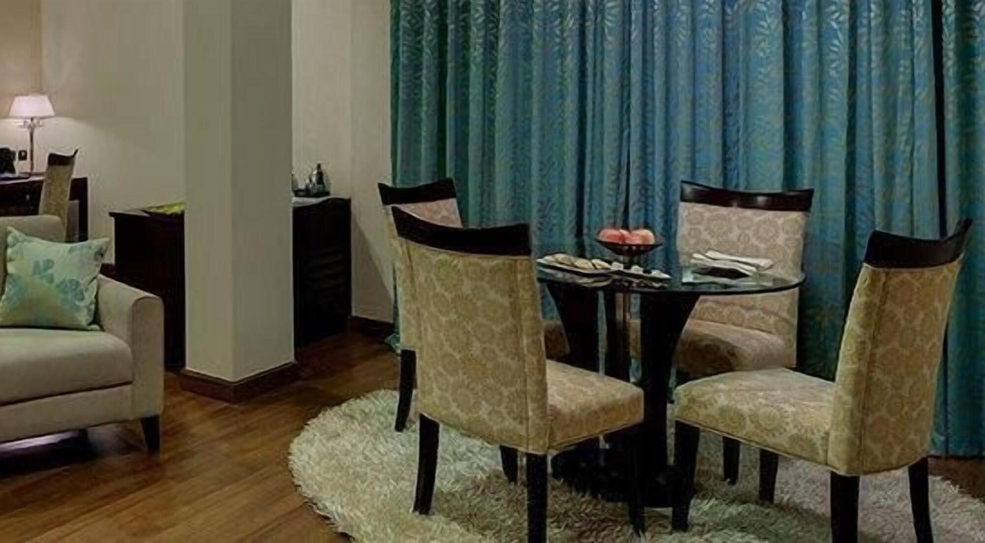 Royalton Hyderabad Abids Hotel Buitenkant foto